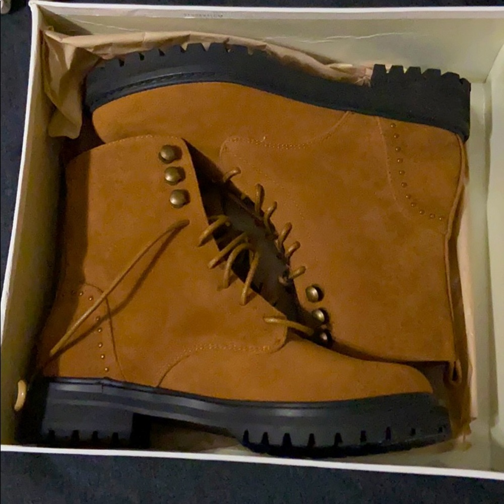 Women’s boots